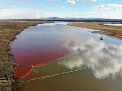 Норильск, последствия разлива топлива. Фото: Морская спасательная служба Росморречфлота